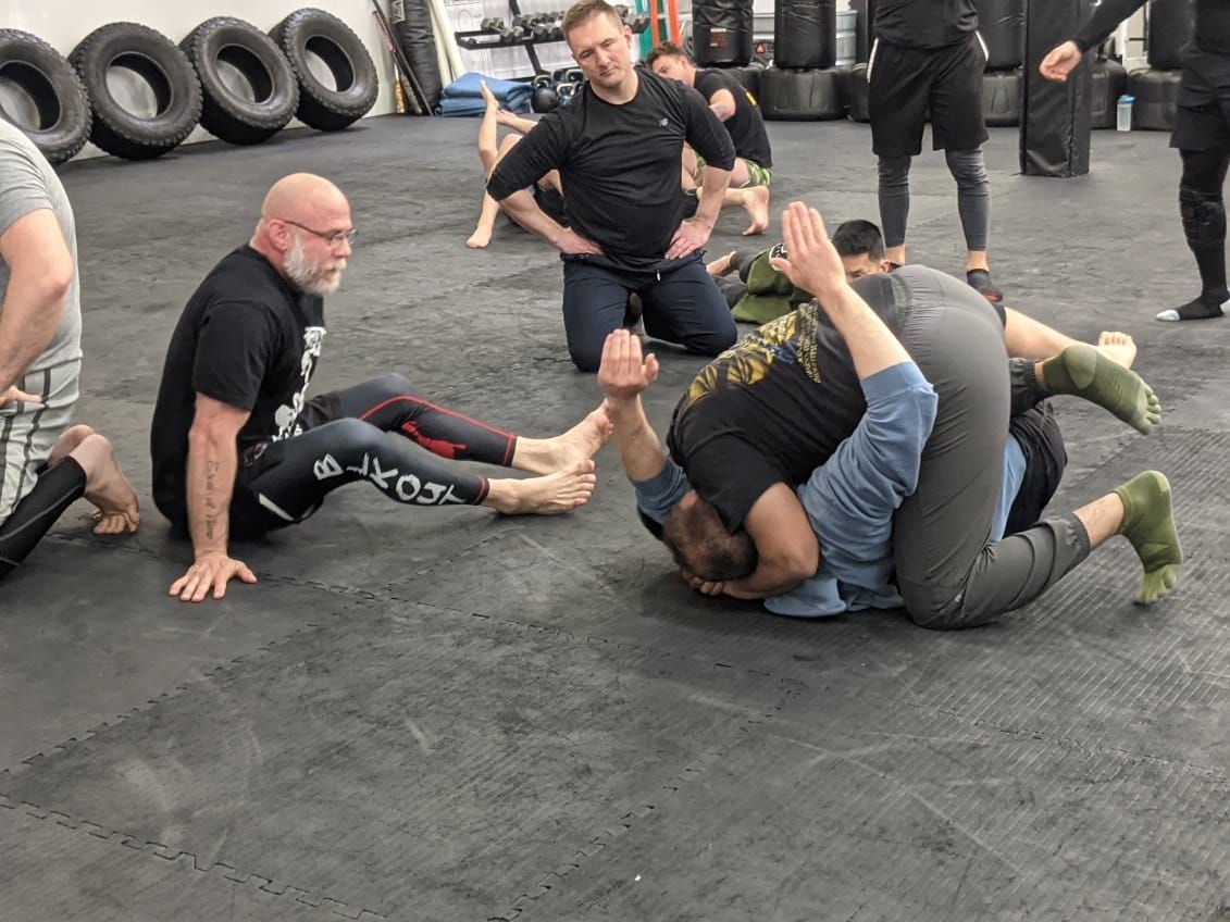 svc8 hybrid grappling